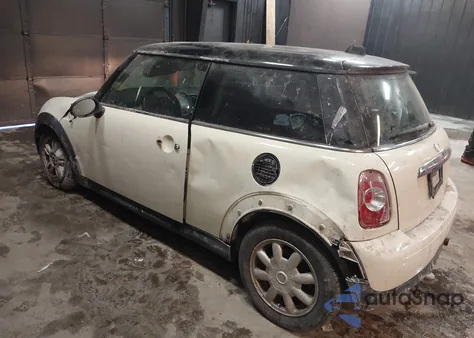 2013 Mini Hardtop Cooper z USA, uszkodzony, nr VIN WMWSU3C58DT692502
